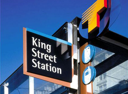 基于尋路行為的交通樞紐的標(biāo)識(shí)系統(tǒng)設(shè)計(jì)研究