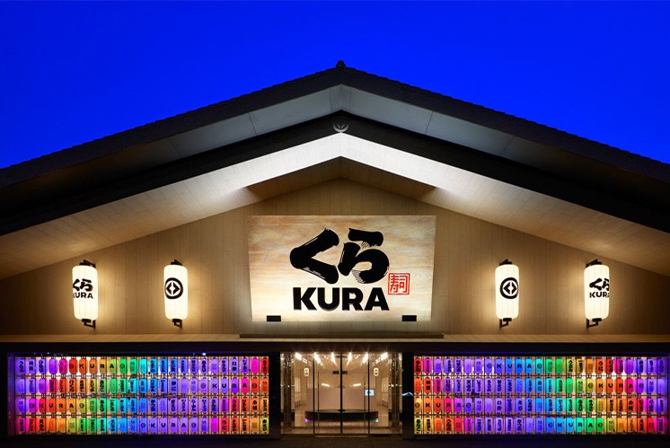 臺灣高雄的美食新地標(biāo)：庫拉壽司全球旗艦店的導(dǎo)視亮點