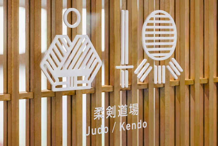 綜合體育館導(dǎo)視系統(tǒng)設(shè)計：線條排列、交錯如同纖維的紡織韻律